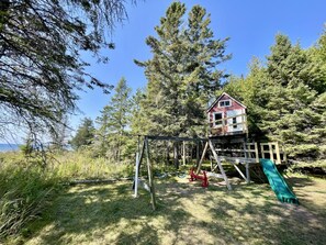 Children’s area - Listening Point on Drummond Island (Drummond Island)