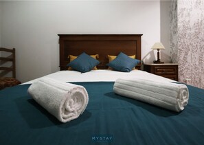House, Patio | 2 bedrooms, free WiFi