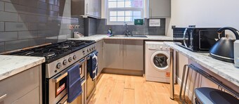 Everest Lodge Serviced Apartment