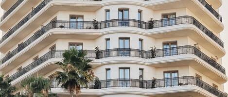 1 chambre, literie de qualité, minibar, coffre-fort
