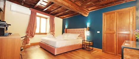 Chambre Double Deluxe, 1 trĂšs grand lit