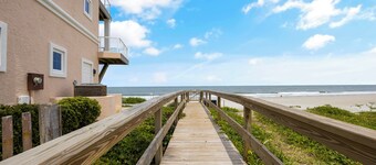 Waterfront View + Private Beach Access + Walk to Beach
