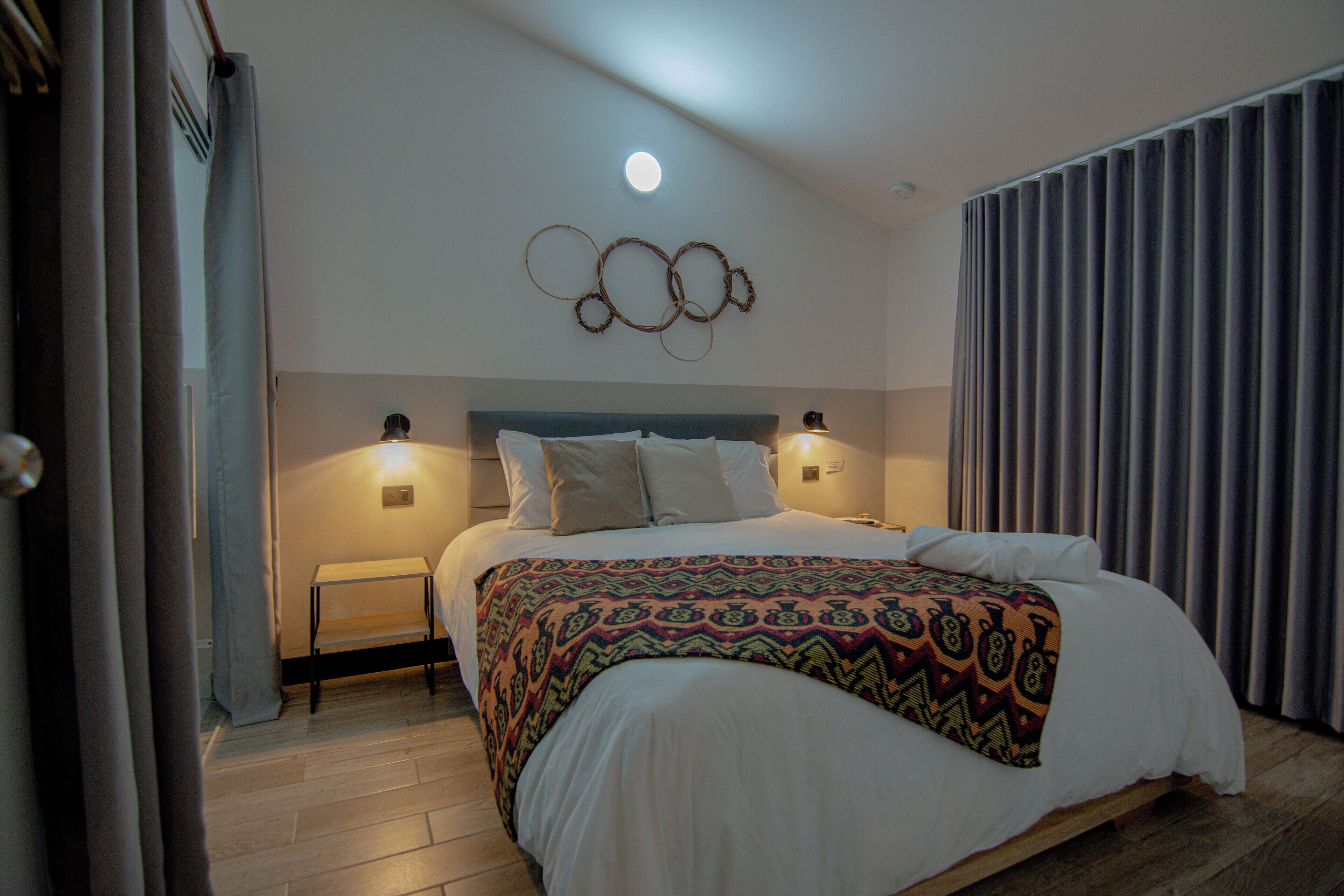 7 bedrooms, in-room safe, iron/ironing board, WiFi (free)