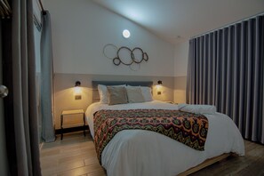 7 bedrooms, in-room safe, iron/ironing board, free WiFi