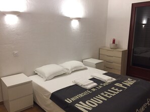 2 Schlafzimmer, Bügeleisen/Bügelbrett, WLAN, Bettwäsche