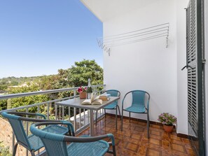 Outdoor dining - Charming flat for 6 people in Felanitx, Mallorca (Felanitx)