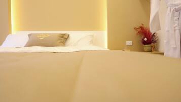 2 habitaciones, escritorio, tabla de planchar con plancha y wifi gratis