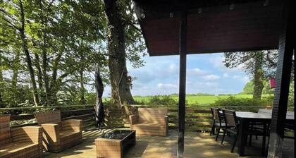 11 Tan-y-coed Woodland Lodge