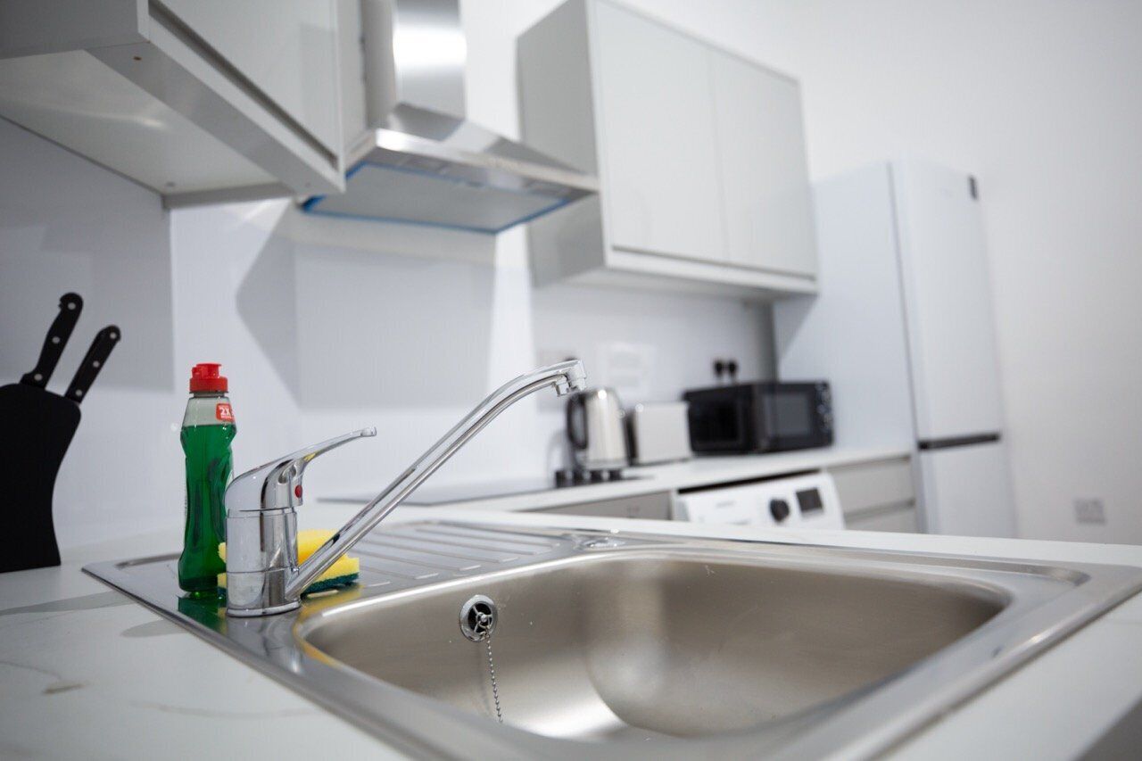 Fridge, microwave, oven, coffee/tea maker