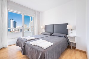 Iron/ironing board, free WiFi, bed sheets