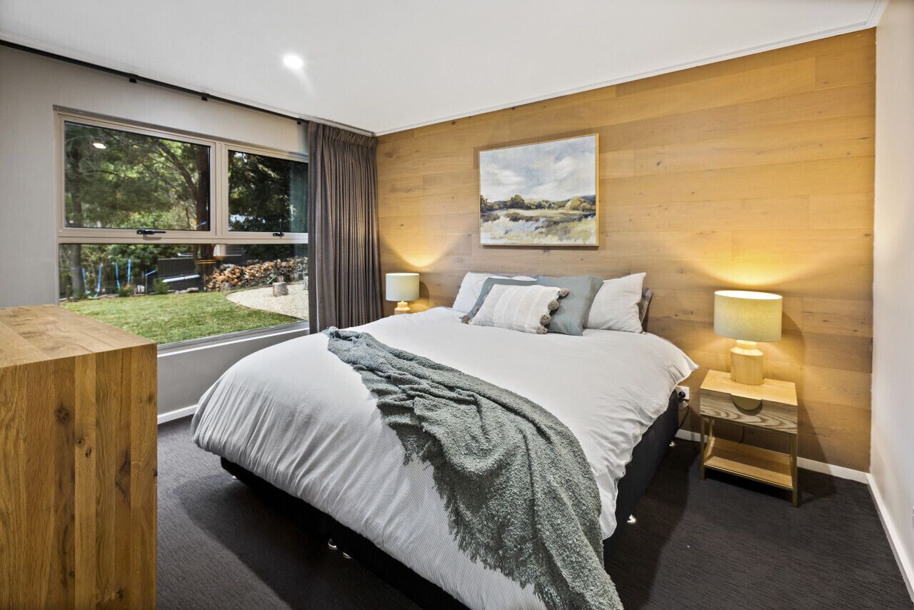 3 bedrooms, iron/ironing board, travel cot, free WiFi