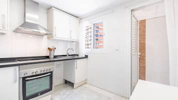 Frigorífic, microones, forn i placa de cuina