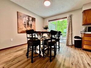 Dining - Newly Remodeled Charming home Liberty Twp. (Liberty Township)