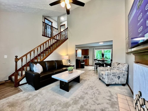 Newly Remodeled home in Liberty