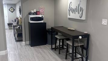 تناول الطعام