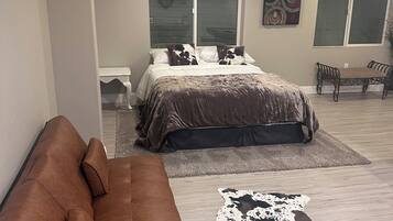2 quartos, berço de viagem, Wi-Fi de cortesia, roupa de cama