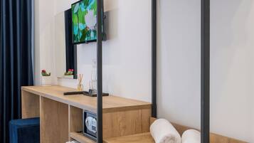 Dobbeltrom – deluxe (2 adults +1 child) | Lydisolert og wi-fi (inkludert)