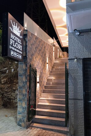 Exterior - Hotel Flori (Sarandë)