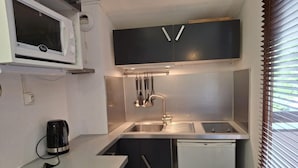 Unclassified image, 3 of 14, button - 4th floor, balcony, tv, ski locker, 28m², Brides Les Bains (Brides-les-Bains)