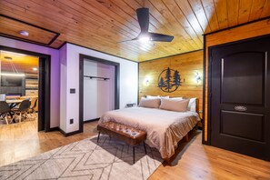 4 bedrooms, desk, iron/ironing board, free WiFi