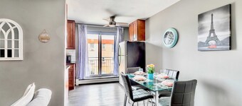 Modern 2BR - King Bed Apartment - PRIME Location!
