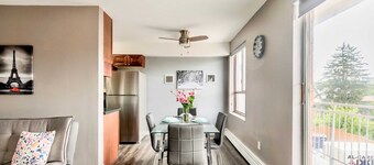 Spacious 2BR Apt - Near DT Hamilton!