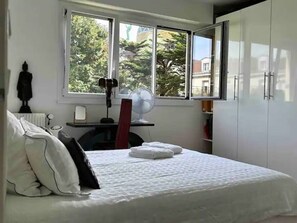 2 chambres, bureau, fer et planche Ă repasser, Wi-Fi gratuit