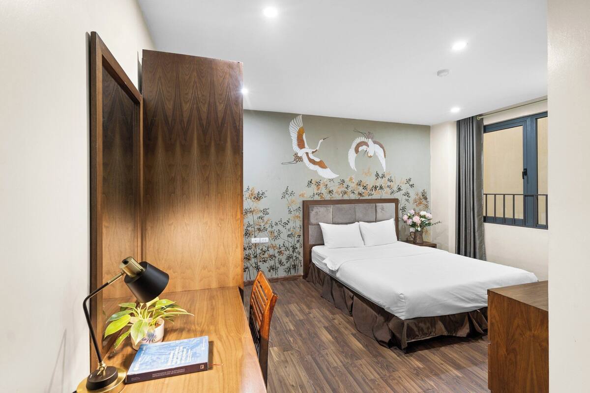 Superior Double Room | Laptop workspace, free WiFi, bed sheets