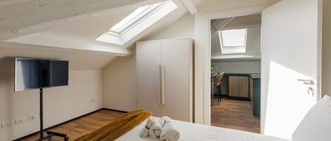 1 bedroom, iron/ironing board, free WiFi, bed sheets