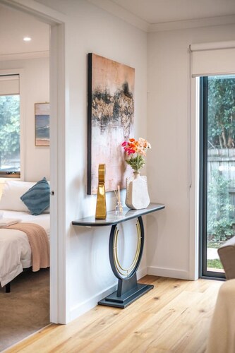 StayAU Stylish Spacious 4BR Home Ringwood