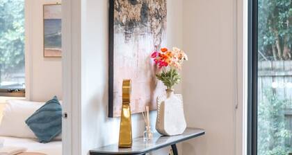 StayAU Stylish Spacious 4BR Home Ringwood