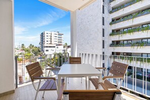 Outdoor dining - Cozy and Beautiful Loft With Roof Garden and Incredible Pool D301 (Bucerías)