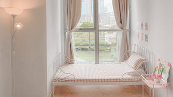 1 bedroom, iron/ironing board, WiFi, bed sheets