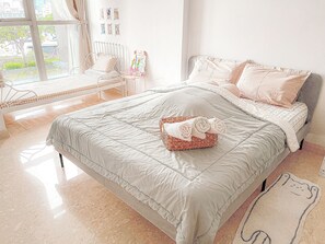 1 bedroom, iron/ironing board, WiFi, bed sheets - Lovely Family Stay at Gold Coast PIK. Near PIK Avenue & Airport! (Daerah Khusus Ibukota Jakarta)