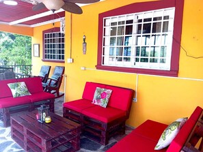 Terrace/patio - Spacious and relaxing beach house in Paradise to share with family or friends (El Higo)