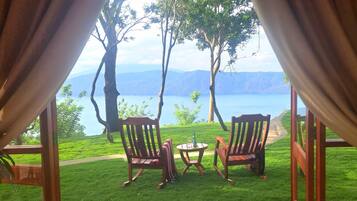 Cabin, Lagoon View | Desk, iron/ironing board, free WiFi