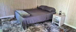 2 bedrooms, bed sheets