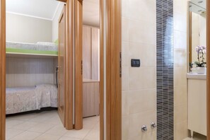 2 bedrooms, travel crib, free WiFi - Italian Experience- Cuore Toscano (Larciano)