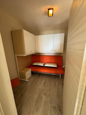 3 室のベッドルーム、WiFi
