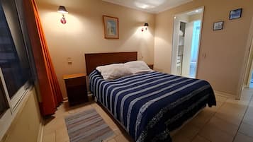 Apartment, 3 Bedrooms, Sea View | 3 bedrooms, individually decorated, individually furnished, free WiFi