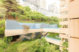 Apartamento, 3 habitaciones, vistas al mar | Jardines del alojamiento
