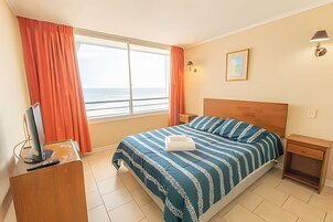 Apartment, 3 Bedrooms, Sea View | 3 bedrooms, individually decorated, individually furnished, free WiFi