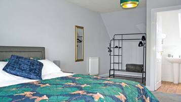 3 bedrooms, free WiFi, bed sheets