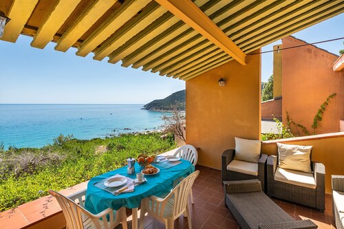 VILLA ZINNIBIRI VISTA MARE A 100 MT DI DISTANZA