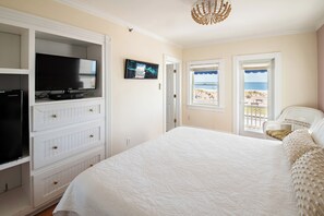 Luxury Room, 1 Bedroom, Oceanfront | Free WiFi, bed sheets - Shawmont Hotel  (Ocean Grove)
