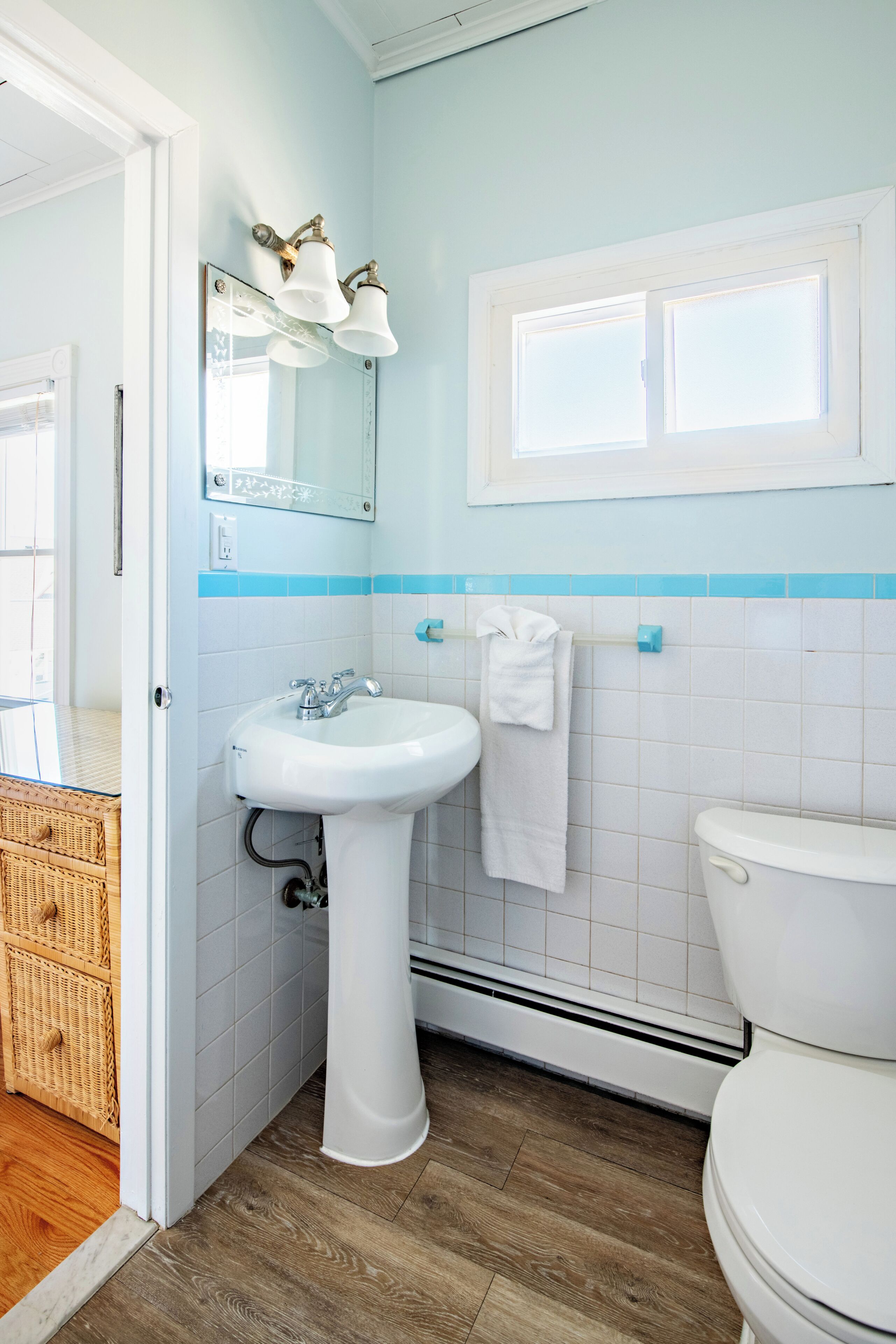 Premium Room, Partial Sea View | Bathroom | Hair dryer, towels, soap, shampoo
