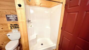 Asciugacapelli, asciugamani, sapone, carta igienica