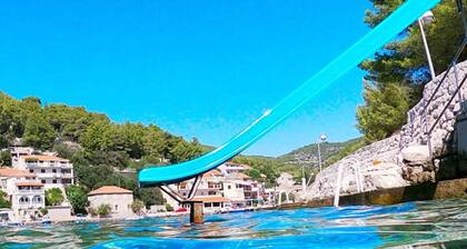 Two bedrooms apartment for 4 persons with sea view