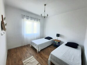 3 sovrum, strykjärn/strykbräda, wi-fi och sängkläder