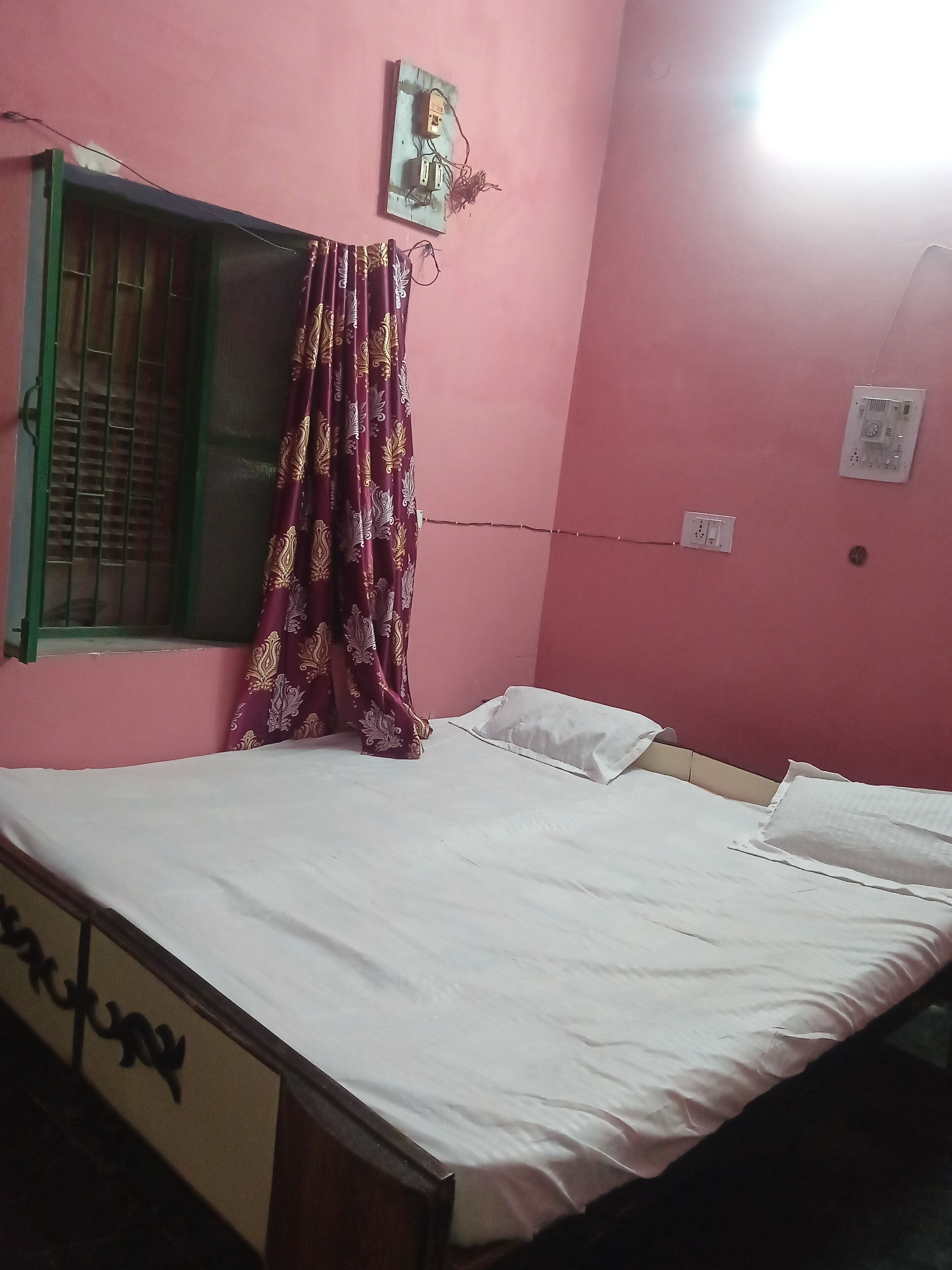 1 bedroom, iron/ironing board, bed sheets